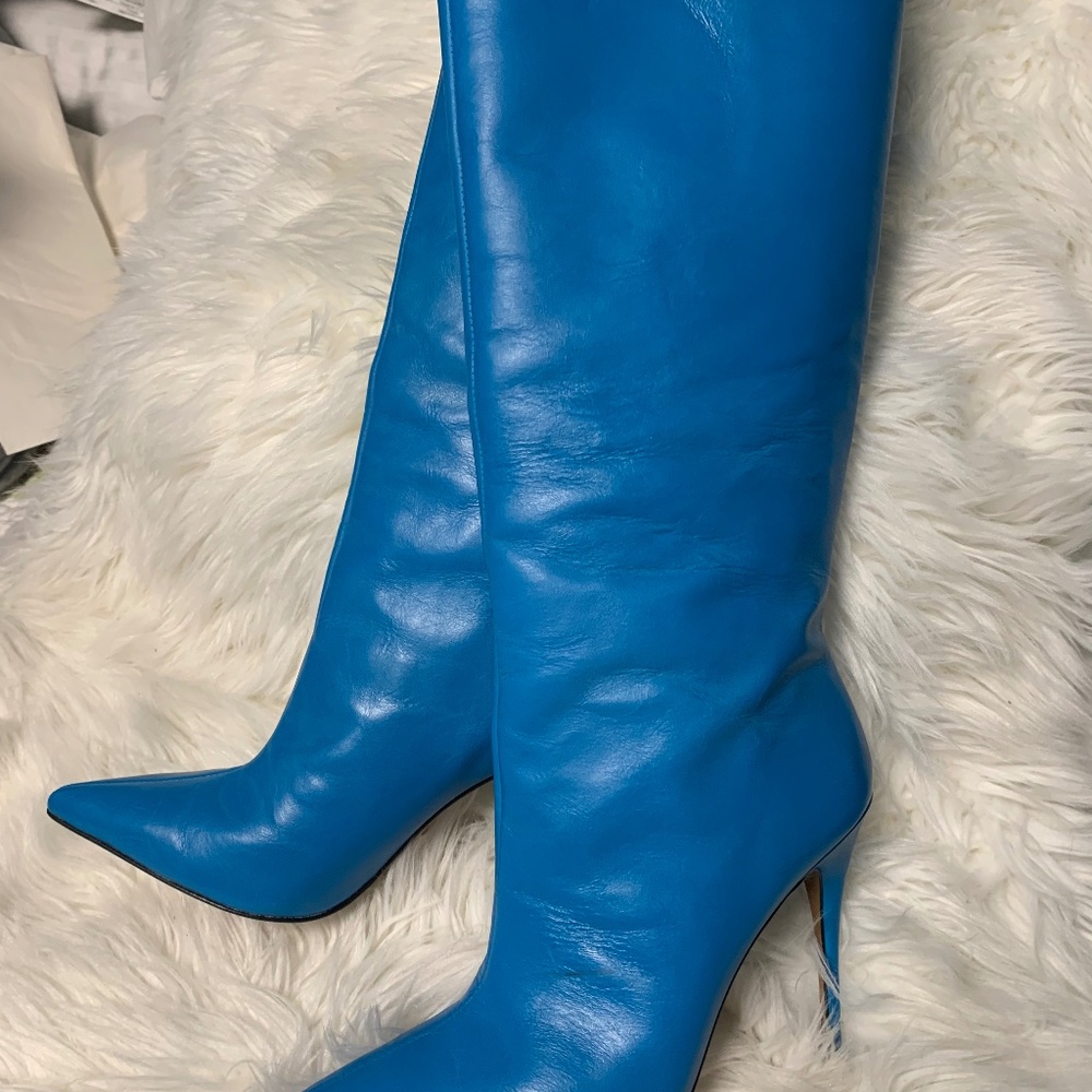 Turqoise blue boots